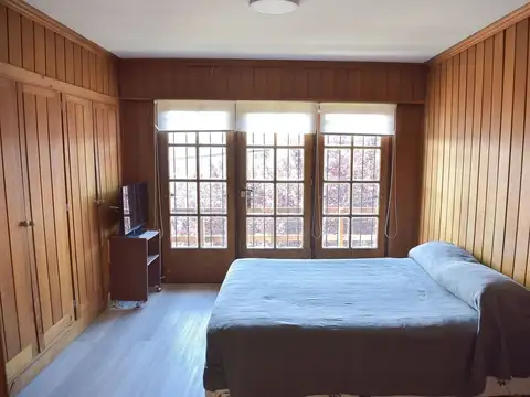 Amplia casa en el centro de Bariloche