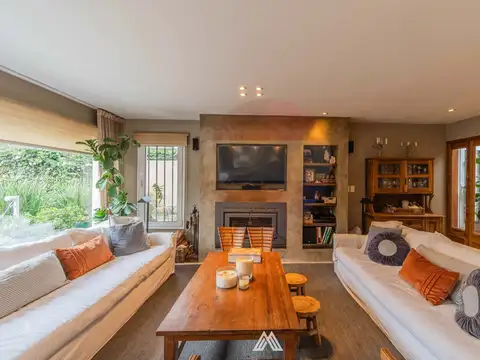 VENTA CASA CARRASCO SUR 3 DORMITORIOS PISCINA