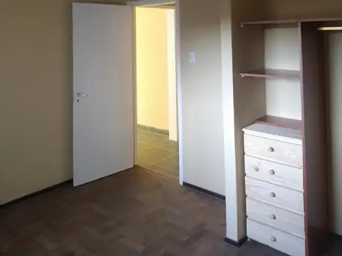 Depto Tipo Casa en Alquiler de 2 dormitorios
