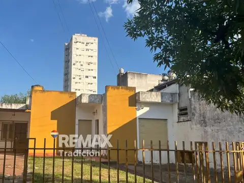 VENTA CASA CON GRAN TERRENO EN MACROCENTRO