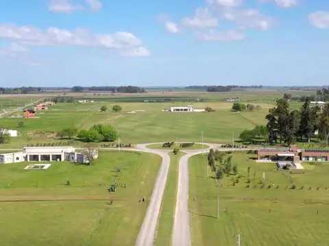 Terreno en venta - 1,1 Hectáreas  - Chacras de la Trinidad