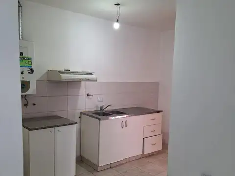Departamento en Alquiler en Tapiales, $ 480.000