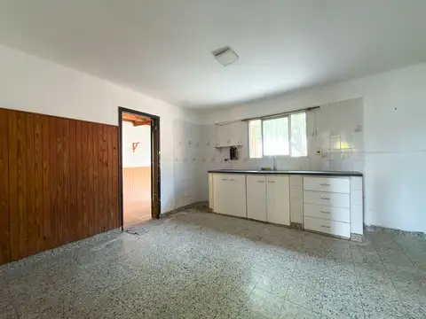 CASA EN VENTA 2 HAB JARDIN QUINCHO COCHERA TANDIL