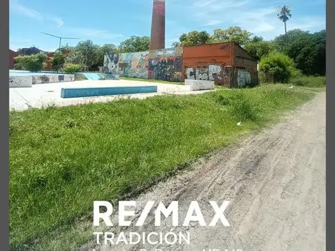 Casa 4 amb. en venta en centro de Fontana