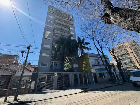 ALQUILER DEPTO 2 AMB SEMIPISO SAN MARTIN CENTRO
