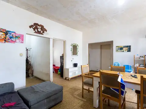 Casa 4 ambientes con 1 baño