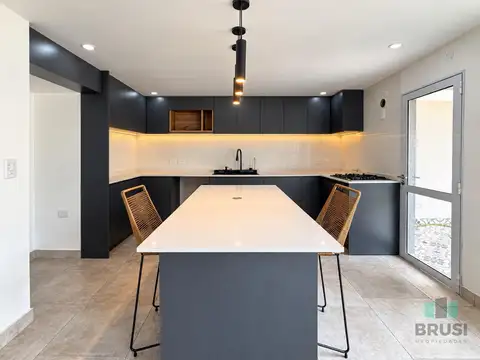 Casa en Venta en Temperley, USD 159.000