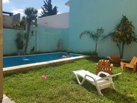 CASA EN LA COSTANERA A REFACCIONAR