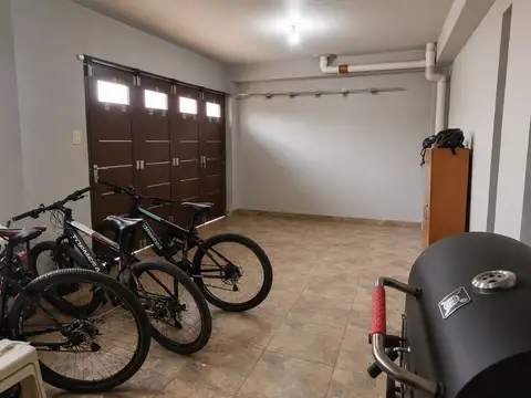 CASA EN ALQUILER BARRIO ARAOZ 2 DORM ZONA SUR