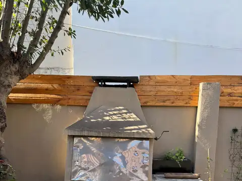 Depto Tipo Casa en Venta de 5 ambientes