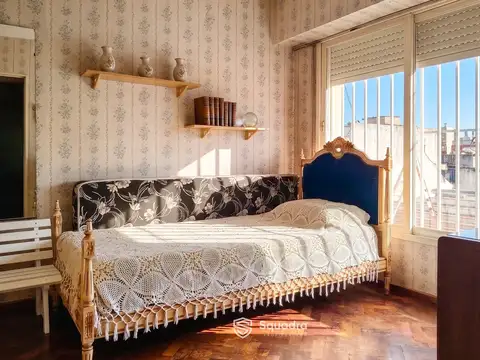 VENTA - Casa 3 dormitorios y quincho con parrillero - Barrio Gral. José de San Martín, Rosario.