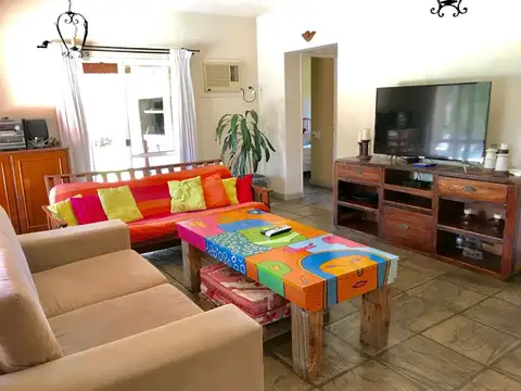 VENTA CASA 5 DORMS BARRIO VILLA OLIVOS KM 36