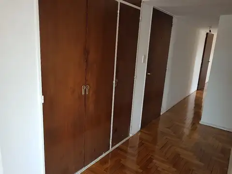 Larrea 1300, Piso 10