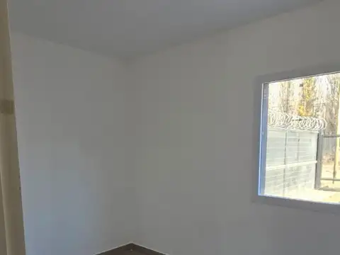 Casa 6 ambientes con 2 baños