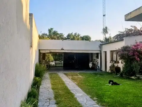 Casa 3 ambientes con 2 baños