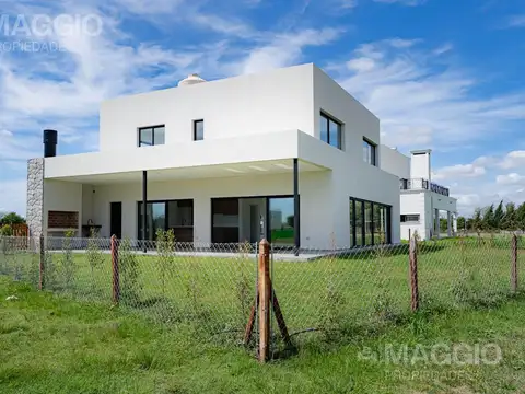 Casa en Venta a Construir 4 ambientes, Barrio Aluen.