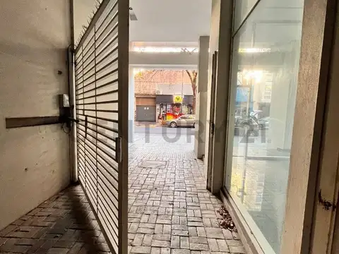 43 e/ 12 y 13 1800, Piso 0