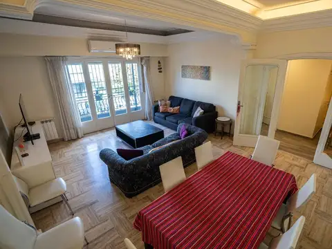 Casa 6 ambientes con 3 baños