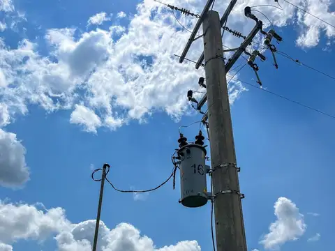 30°32'47.7"S 58°43'38.7"W