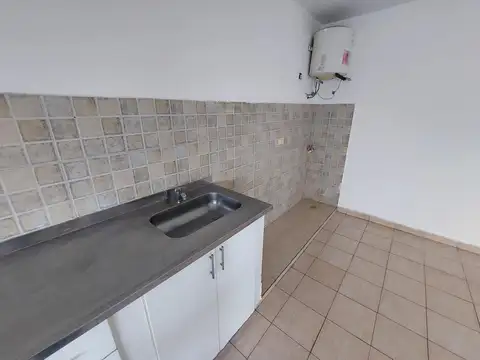 Depto Tipo Casa 2 ambientes con 1 baño
