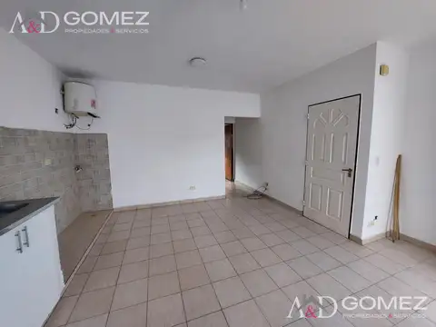 Depto Tipo Casa en Venta en Villa Ballester, USD 45.000