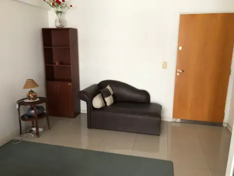 Departamento en Alquiler en Caballito Sur, $ 650.000