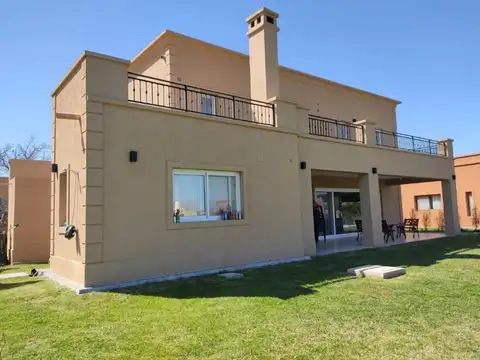 Casa en Venta en El Cantón - Norte, USD 365.000