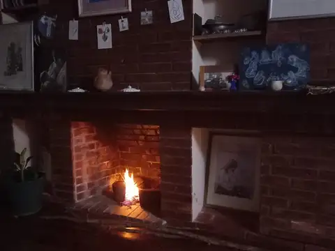 Casa en dos plantas - 4 dormitorios/ 4 baños