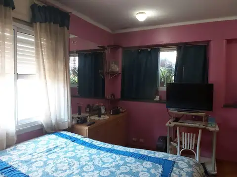 Depto Tipo Casa en Venta con 1 cocheras