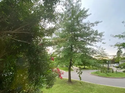 Casa en Alquiler en Pilar del Este - Santa Guadalupe, USD 1.400