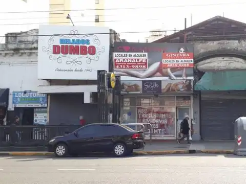 Rivadavia al 3900