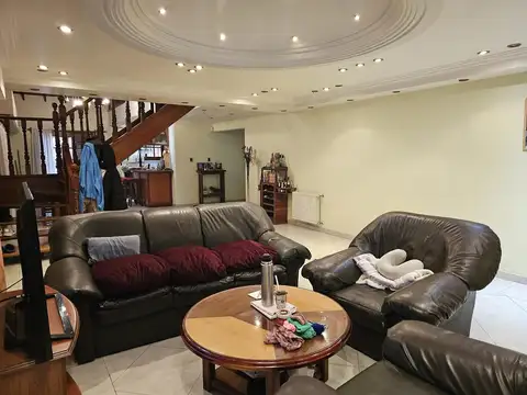 INT. Celestino Galván 1247