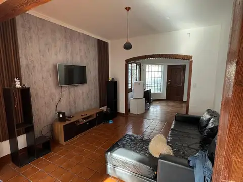 Casa en Venta - 3 Dormitorios 2 Baños - 194mts - General San Martin