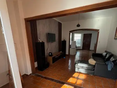 Casa en Venta - 3 Dormitorios 2 Baños - 194mts - General San Martin