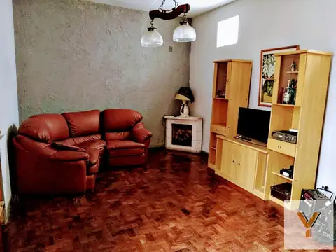 Depto Tipo Casa en Venta de 4 dormitorios