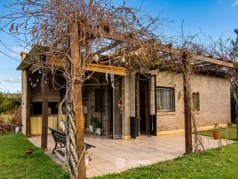 VENTA | PERMUTA - Casa de 1 dormitorio con patio - Punta Chacra, Roldan. - APTO CREDITO