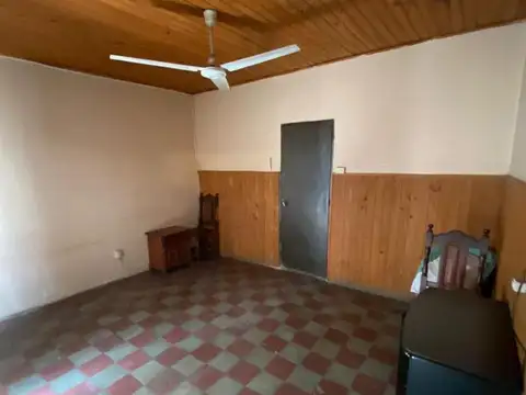 Casa 5 ambientes con 1 baño