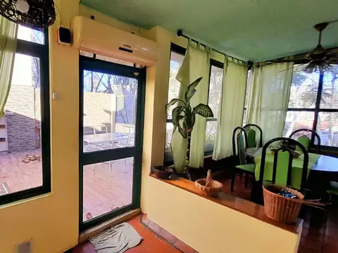 Depto Tipo Casa en Venta en Vicente López Vías / Maipú, USD 320.000