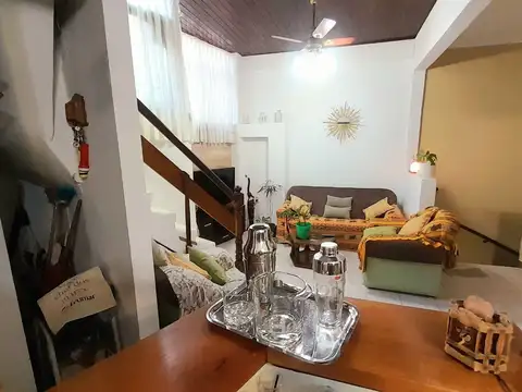 Depto Tipo Casa en Venta 40 años