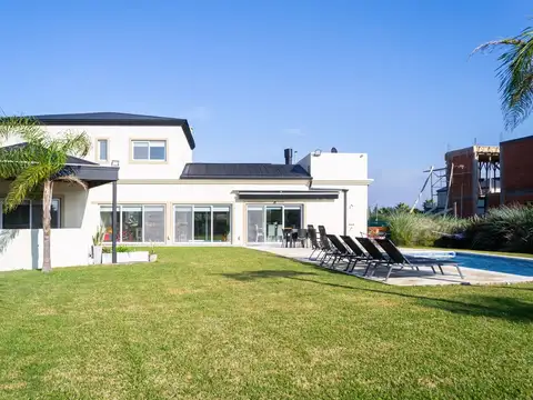 Casa en Venta de 4 dormitorios