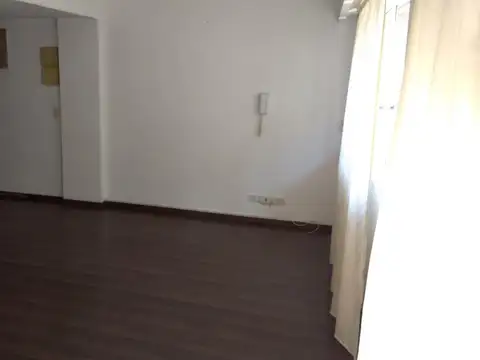 Oficina 3 ambientes con 2 baños