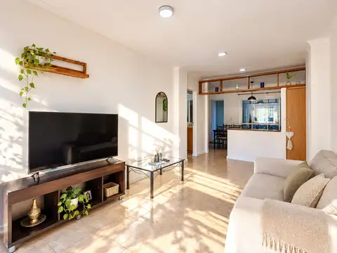 Departamento un dormitorio con patio en venta en Arroyito