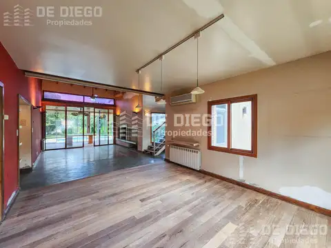 Casa 5 ambientes con 3 baños