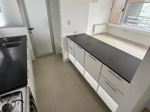 Excelente piso de 3 dormitorios en alquiler en zona de San Martin, La Plata