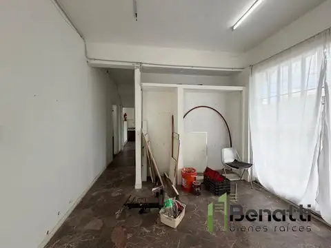 Local en alquiler en esquina de 227m2 c/ cocina y oficinas