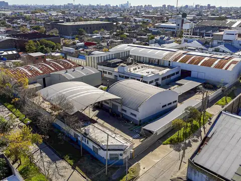 Venta Naves Industriales 5.747m2 en Parque Ind. Villa Lujan en Avellaneda