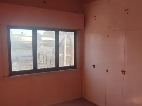 Depto Tipo Casa 4 ambientes con 1 baño