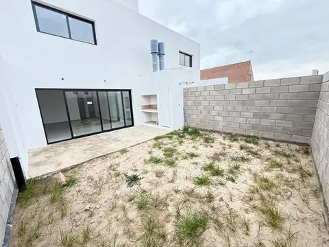 Depto Tipo Casa en Venta de 4 ambientes