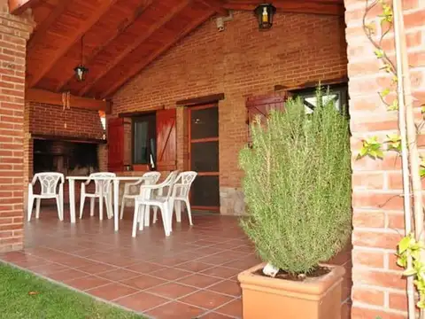 Hotel en Venta en Nono, USD 2.450.000