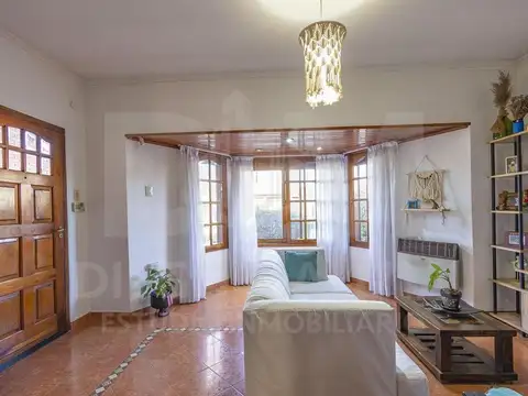 Casa en Venta en Jose Marmol, USD 142.000